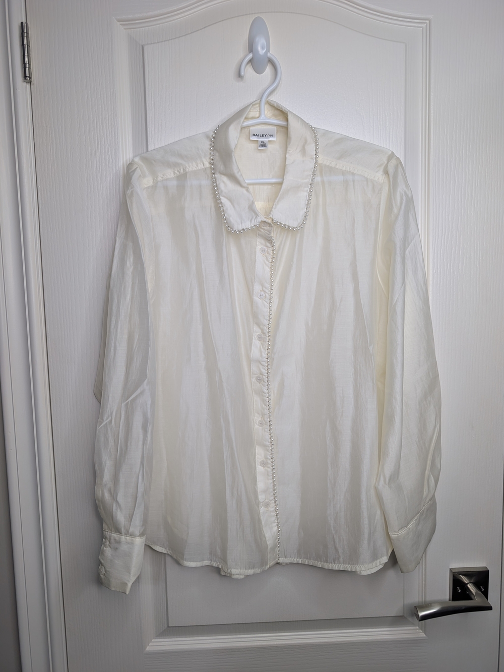 Women's Ivory Pearl-Trim Button-Up Shirt